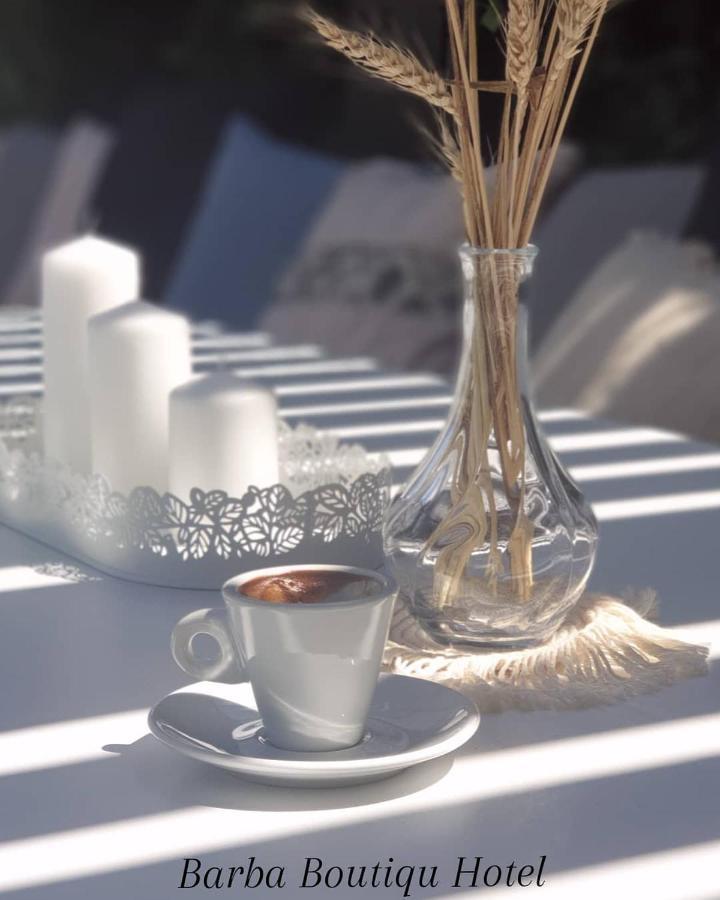Barba Boutique Hotel Korça Exteriör bild