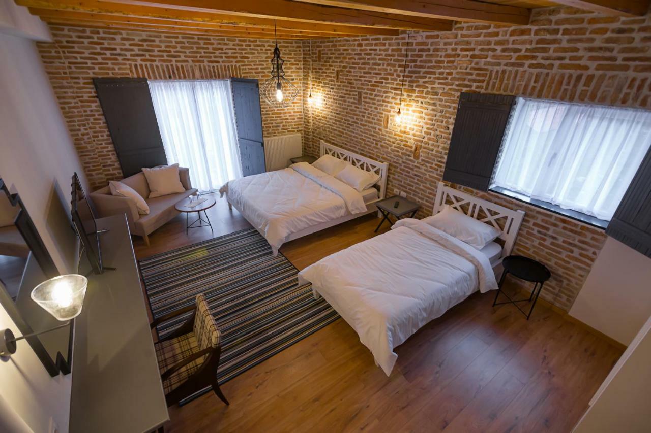 Barba Boutique Hotel Korça Exteriör bild