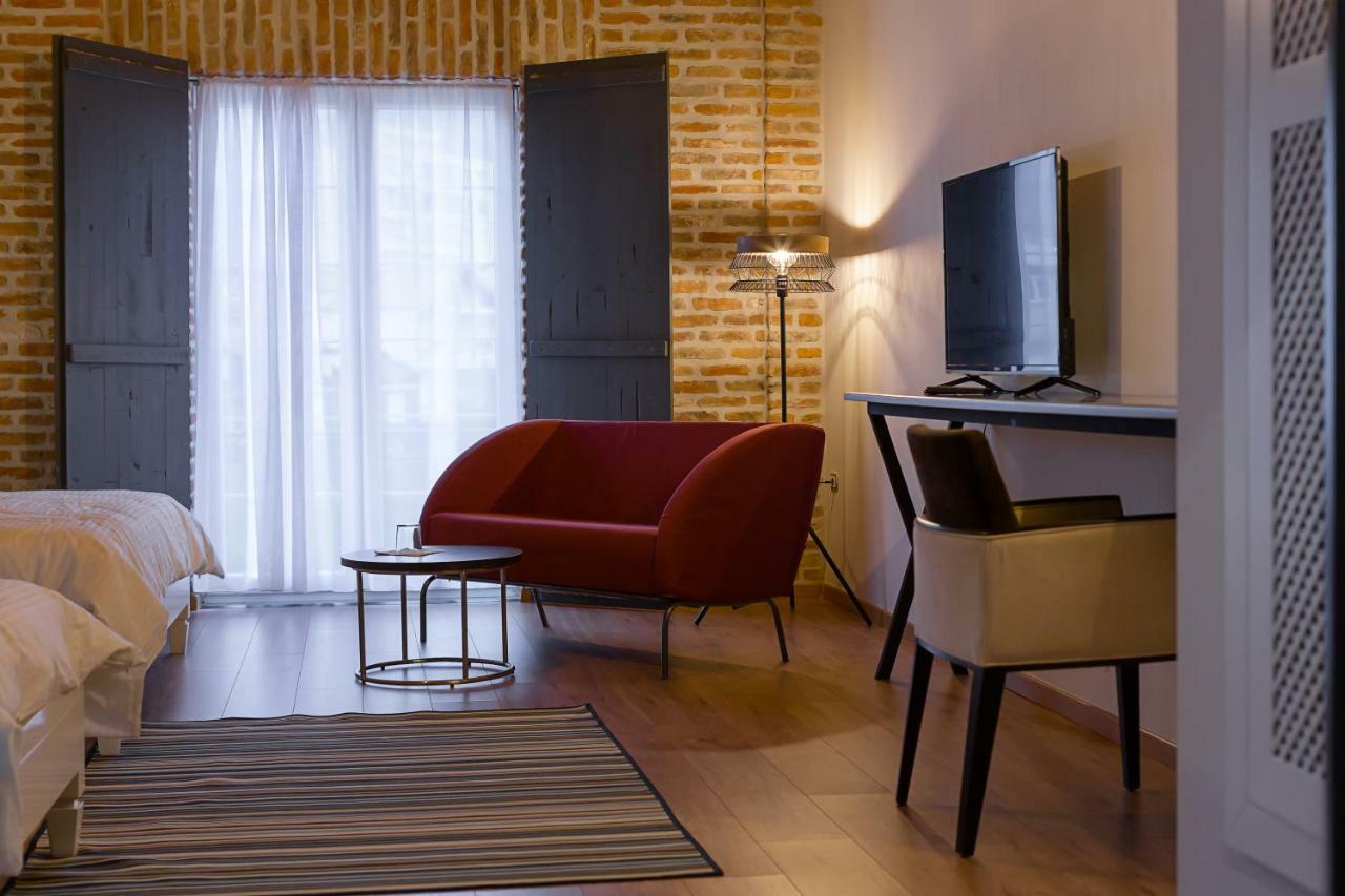 Barba Boutique Hotel Korça Exteriör bild