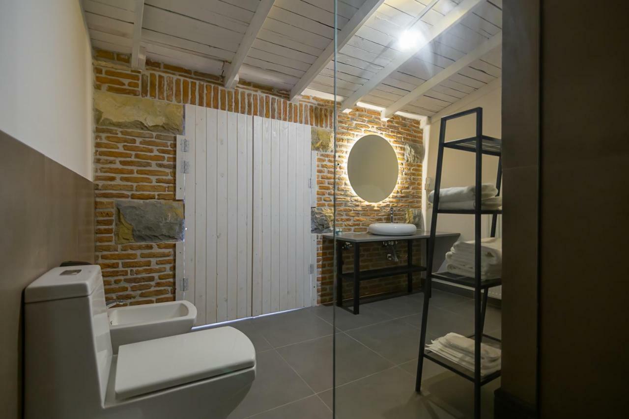 Barba Boutique Hotel Korça Exteriör bild