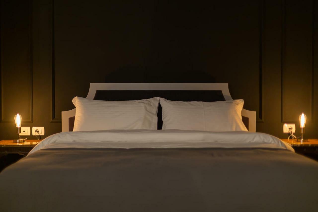 Barba Boutique Hotel Korça Exteriör bild