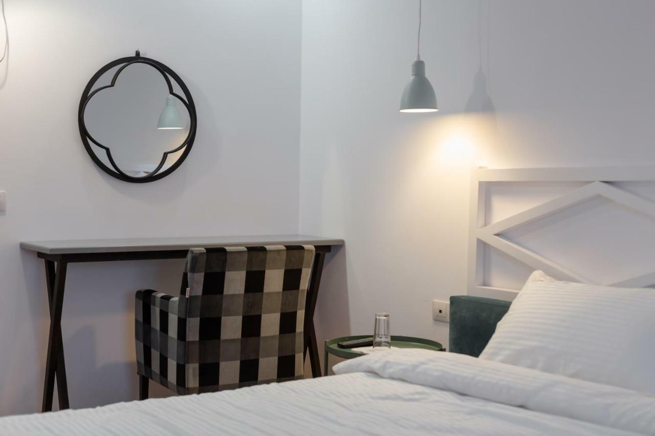 Barba Boutique Hotel Korça Exteriör bild