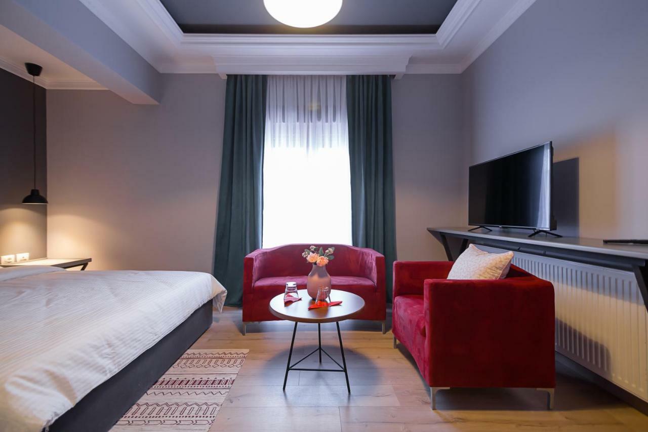 Barba Boutique Hotel Korça Exteriör bild
