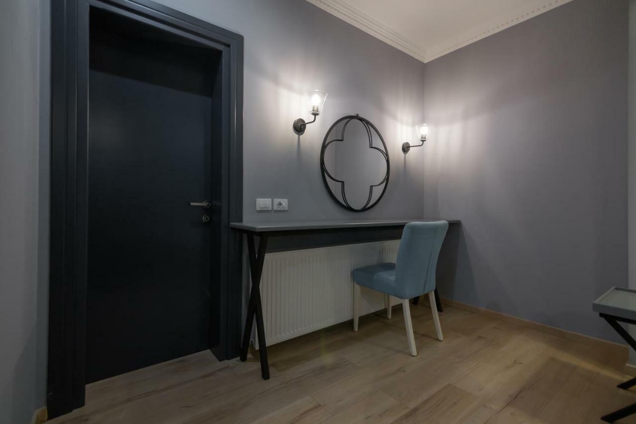 Barba Boutique Hotel Korça Exteriör bild