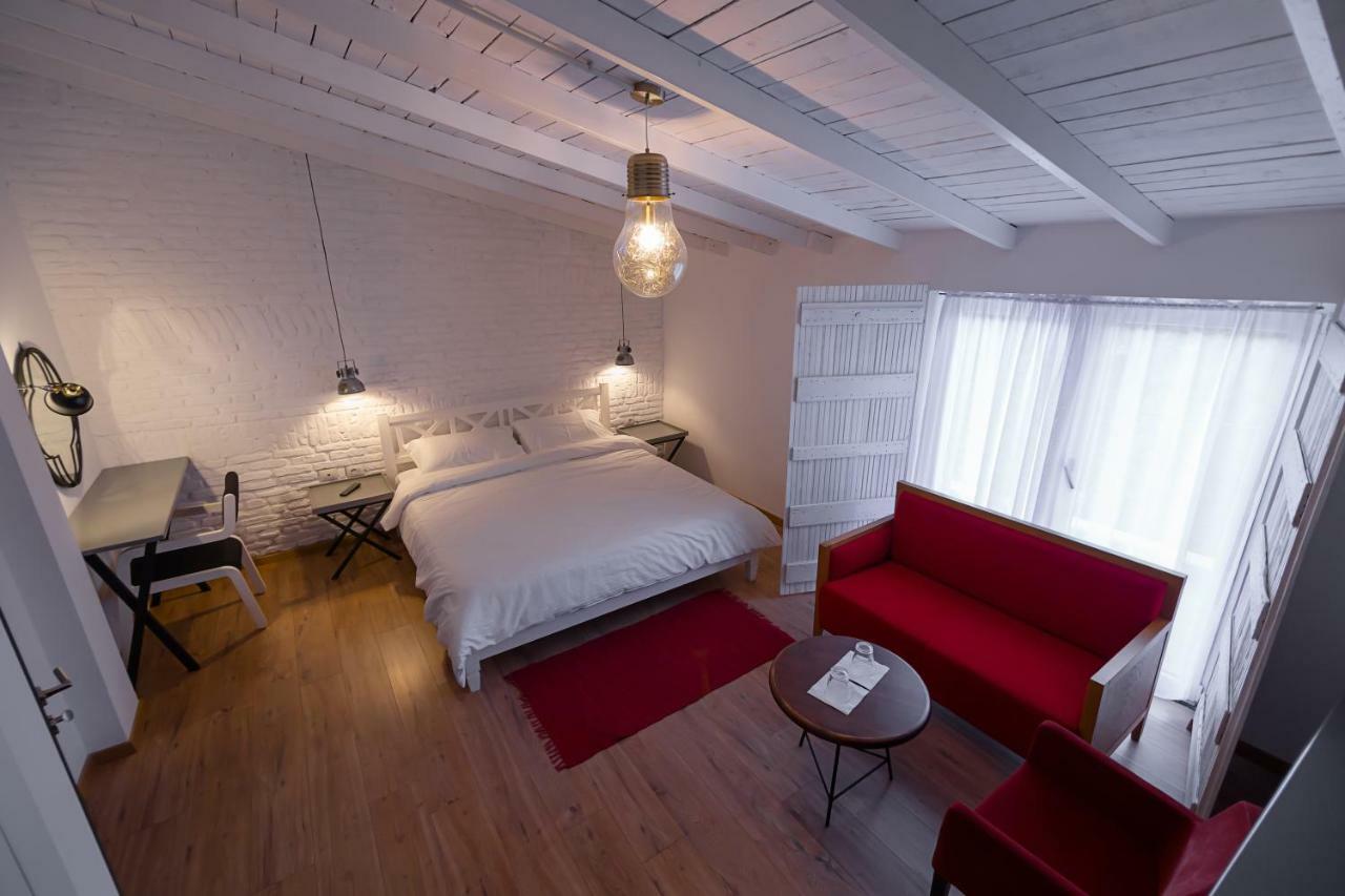 Barba Boutique Hotel Korça Exteriör bild